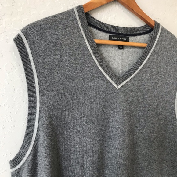 Banana Republic Cotton Silk V Neck Sweater Vest - Picture 2 of 8